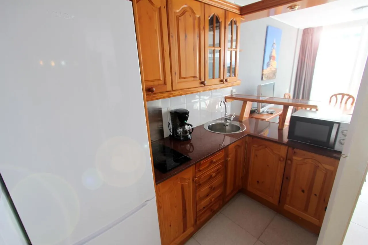 公寓 Click&Booking Farus Mar Apartamento 萨洛